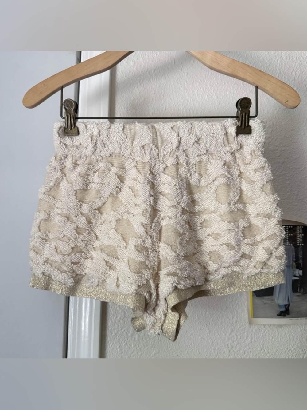 JESSICA FAULKNER‎ cream tan textured knit high rise shorts